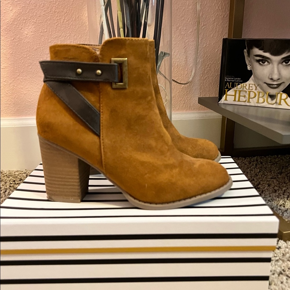 Diva Ankle Boots